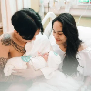 7 Foto Andrew, Anak Erika Carlina, Perdana Syuting Film Landasan yang Bikin Netizen Terpukau