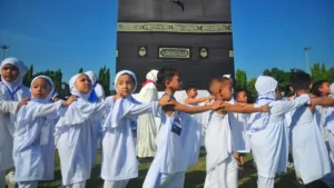Aiman Ricky Tampil Memukau dalam 9 Potret Manasik Haji 2026: Dari Petugas hingga Inspirasi