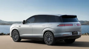 BYD Denza N8L Flash Charge: SUV Hybrid Mewah Isi Baterai 9 Menit, Revolusi Kendaraan Listrik di Indonesia