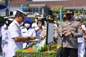 Gowes Bareng Panglima Kolinlamil: Inisiatif Hemat BBM & Ancaman Laut Terungkap