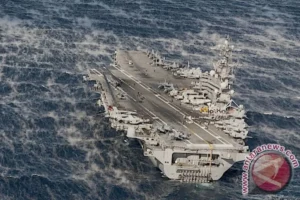 Kapal Induk USS George HW Bush Tempuh Rute Lebih Lama ke Teluk Persia, Hindari Ancaman Houthi