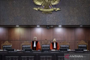 Mahkamah Konstitusi Tolak Gugatan Keluarga Presiden Nyalon Pilpres: Imbas Politik dan Hukum 2026