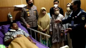 Mengungkap! KAI Tanggung Biaya Pengobatan dan Pemakaman Korban Tabrakan KA di Bekasi Timur – Apa yang Perlu Anda Ketahui