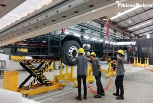 Prabowo Dorong Produksi Sedan Listrik Nasional 2028, VKTR Siapkan Pabrik Magelang