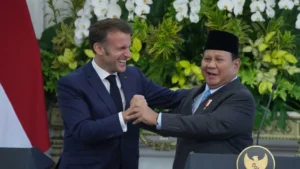 Prabowo & Macron Bincang 2 Jam: Energi & Investasi Strategis