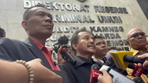 Rismon Sianipar Batal Khianati Roy Suryo, Ungkap Upaya Pontang-Panting Cari Ijazah Jokowi Sendirian