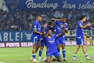 Sosok Rp6,95 M Persib Bandung yang Baru Comeback Absen Lawan Dewa United, Ini Opsi Penggantinya!
