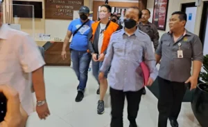 Supriadi Napi Korupsi Ngopi di Coffee Shop Dipindah ke Nusakambangan, Tak Turun Saat Pesawat Transit