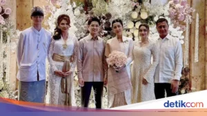 Tamara Bleszynski Tak Pakai Seragam di Nikahan Rassya: Penyebabnya Terungkap