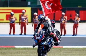 Toprak Razgatlıoğlu Pecahkan Rekor Baru, Inilah Mengapa Ini Lebih Dari Sekadar Mengganti Rekor Toprak