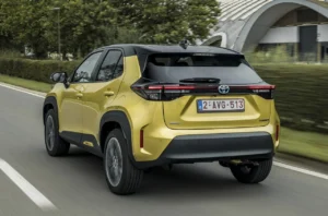 Toyota Segarkan Yaris Cross 2026 dengan Desain Hammerhead dan Hybrid Lebih Bertenaga: Siap Guncang Pasar SUV Ringkas