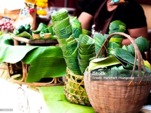 Viral! Toko Es Krim Pakai Daun Pisang, Harga Plastik Melonjak Mengguncang Pasar