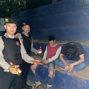 4 Orang Ditangkap di Patroli Gabungan di Jaksel: Sajam, Miras, dan Obat Terlarang