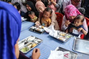 BGN Luruskan Tujuan MBG: Fokus pada Anak Balita dan Ibu Hamil-Menyusui, Baru Siswa Sekolah
