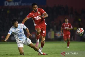 Imran Nahumarury Siap Kembalikan Semen Padang ke Puncak