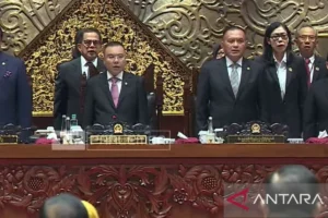 Mengapa Rapat Paripurna Setujui Revisi UU Polri Jadi Usul Inisiatif DPR?