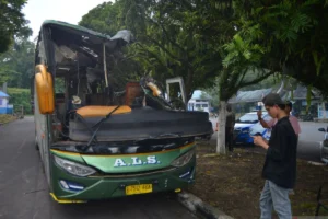 Misteri di Balik 4 Korban Tewas Kecelakaan Bus ALS di Muratara Teridentifikasi – Fakta Lengkap & Analisis