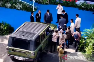 Mobil Khusus dari Kaca: Pindad Siapkan untuk Prabowo