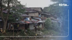 Pemprov DKI Targetkan Penanganan 50 RW Kumuh 2027 Tanpa Relokasi: Apa Yang Harus Dilakukan?