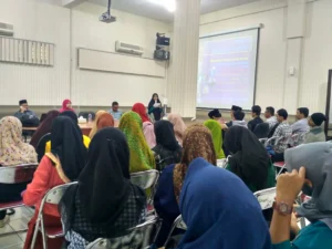 Srimul Gelar Diskusi dengan Mahasiswa RI di LSE: Mengapa Pengetahuan Penting?