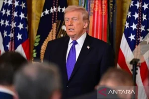 Trump Desak Iran Buka Selat Hormuz: Apa Yang Terjadi Dan Mengapa Ini Penting?