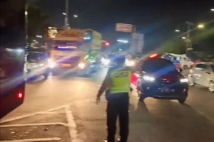 Viral Pengemudi Dipukul karena Klakson di Cibubur: Kasus Kekerasan di Jalan