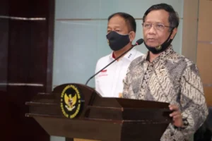 Yusril Tegaskan Pemerintah Tak Larang Nobar Film Pesta Babi: Apa Sebenarnya Terjadi?