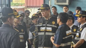 3 100 Kontainer Menumpuk di Priok, Purbaya Ancam Naikkan Denda Importir