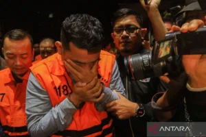 Bos Blueray Cargo John Field Minta Divonis Ringan: Kasus Suap Bea dan Cukai
