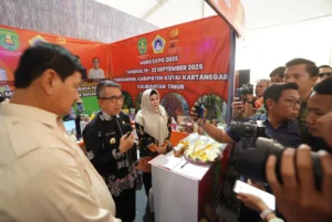 Bupati Kutim Dorong Transformasi Ekonomi melalui Pertanian: Membangun Masa Depan