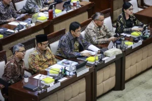DPR dan Pemerintah Sepakati KEM-PPKF 2027, Ekonomi Ditarget Tumbuh 6,5%: Apa yang Perlu Diketahui?