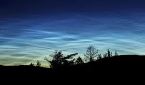 Fenomena Noctilucent Cloud: Menghiasi Langit Juni 2026, Begini Proses Terbentuknya