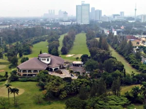 Lapangan Golf di Kawasan Senayan: Dari Pintu Masuk Hingga Ruang Terbuka Hijau