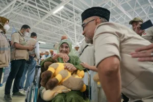Lepas Kloter UPG 7 di Jeddah: Menhaj Tertib Disiplin Kementerian Luar Negeri