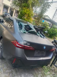 Mengapa Insiden Mobil BMW Tabrak Ojol di Jakbar Bisa Menimbulkan Amukan Massa?