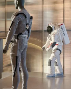Prada dan Axiom Space Rancang Teknologi Pakaian Dalam Astronaut NASA Artemis IV