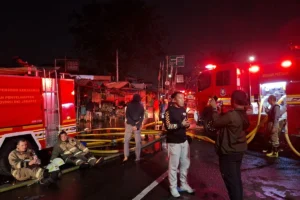 Tiga Jam Melawan Api, Kebakaran di Kampung Pasar Jiung Kemayoran Dilokalisir dengan Sukses