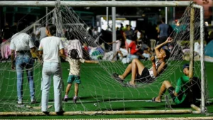 Warga Venezuela Mencari Tidur di Jalan Setelah Gempa Dahsyat: Potret Terkini