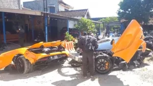 Bodi Terbelah Dua Ini Rahasia YouTuber Selamat dari Kecelakaan Maut McLaren