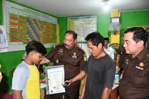 Demi Tebus Ijazah Anak, Pria di Jambi Nekat Curi Arsip di Rumah Dinas Kejati: Apa yang Terjadi?
