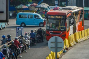 Esai Foto: Mengapa Cepat Sampai Jadi Taruhan Nyawa di Jalanan Jakarta?