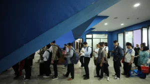 Hari Terakhir Job Fair di GOR Ciracas: Pencari Kerja Padati Event