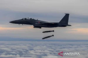 Jet Tempur AS Mendarat Darurat di Emirat Arab setelah Serangan ke Iran: Apa yang Terjadi?