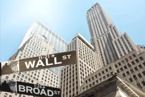 Nasdaq Turun Dipicu Kekhawatiran Belanja AI, S & P 500 Ditutup Menguat Tipis: Apa Faktanya?