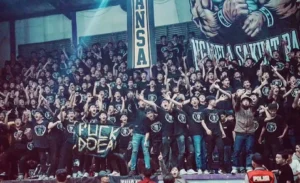 Pengaruh Supporter Inggris terhadap Budaya Sepak Bola Global: Fenomena yang Menginspirasi