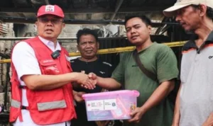 Penyintas Kebakaran Maut Pulogadung: Bantuan dari Sudinsos dan PMI