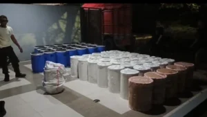 Polisi Tangkap 2 Pemasok Pembuat Obat Keras di Cakung, Sita 1,5 Ton Bahan Baku: Apa yang Terjadi?