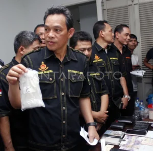 Polisi Usut Sindikat Narkoba Internasional yang Melibatkan Pilot Maskapai Malaysia