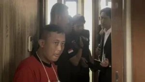 Taufik Hidayat Berkencan dengan Wanita Lain di Hotel: Skandal Penyekapan YTR