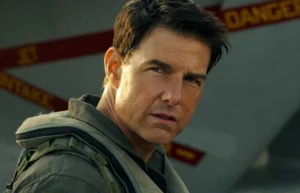 Tom Cruise Tampil Beda, Rambut Putih dan Perut Buncit di Film Digger